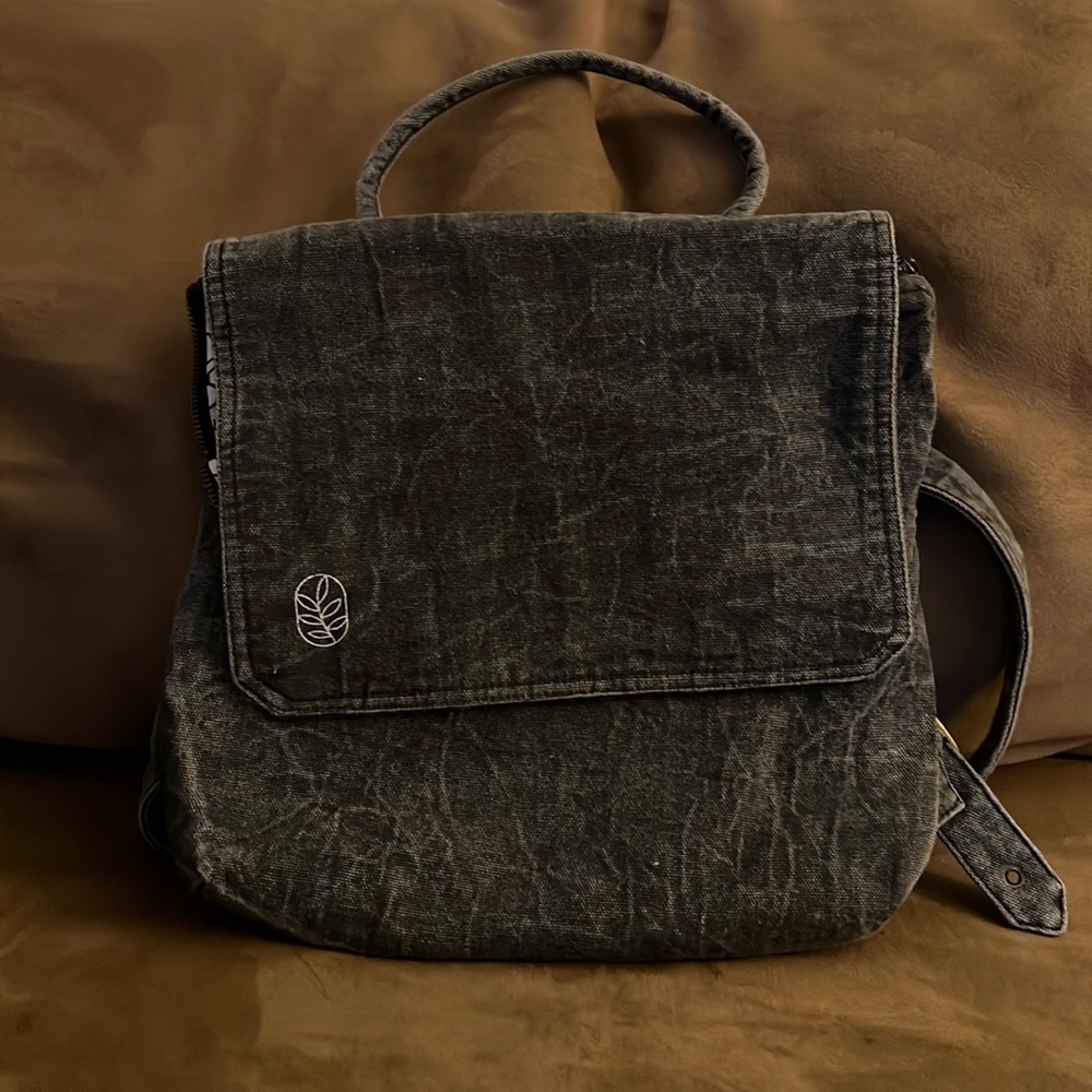 Wholesome culture convertible backpack